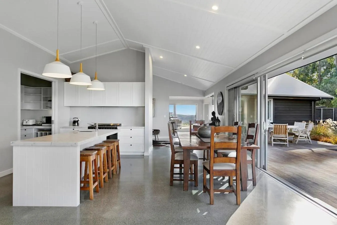 Highland House, Luxury 3Br With Panoramic Lake Views Taupo New Zealand